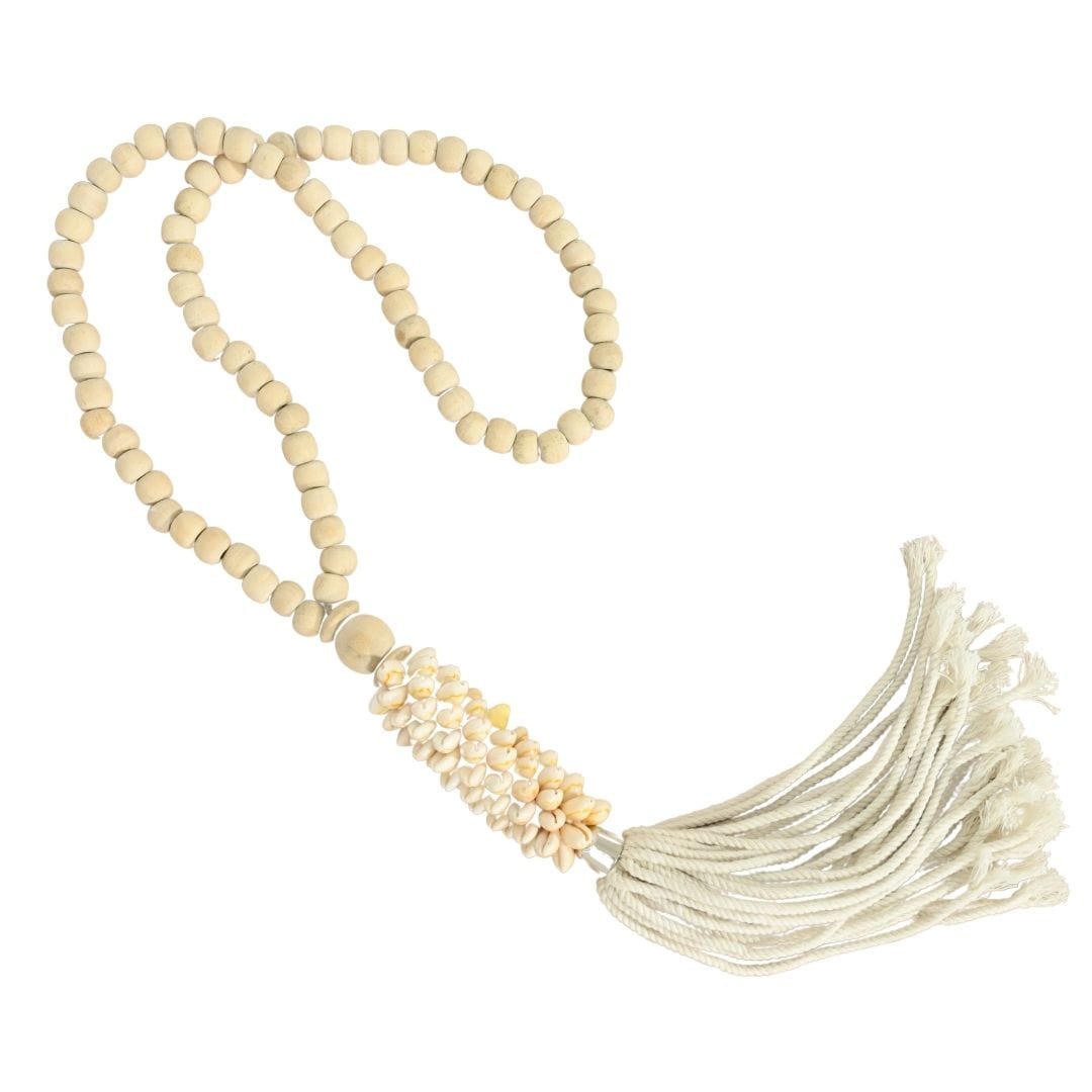 Zoco Home Beaded Tassel with Seashell | White