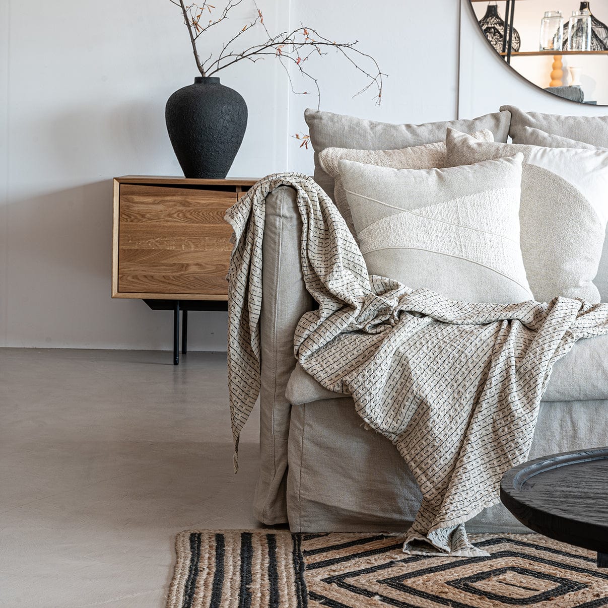 Zoco Home Decor/Textile Fouta Throw Dotted Line | Natural/Black 130x180cm
