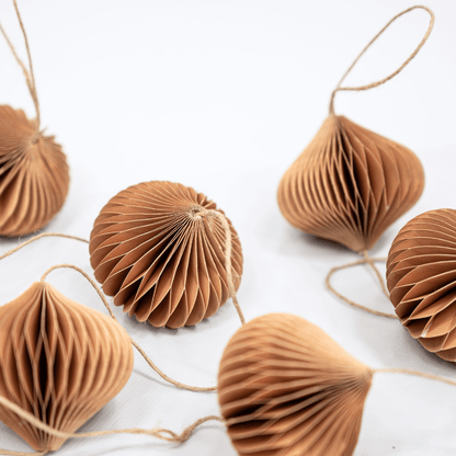 Zoco Home Decor/Christmas Natural Paper Garland