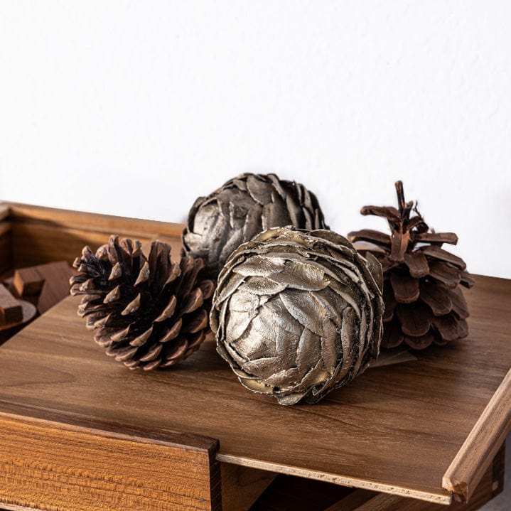 Zoco Home Decor/Christmas Pinecone Ornament | Gold