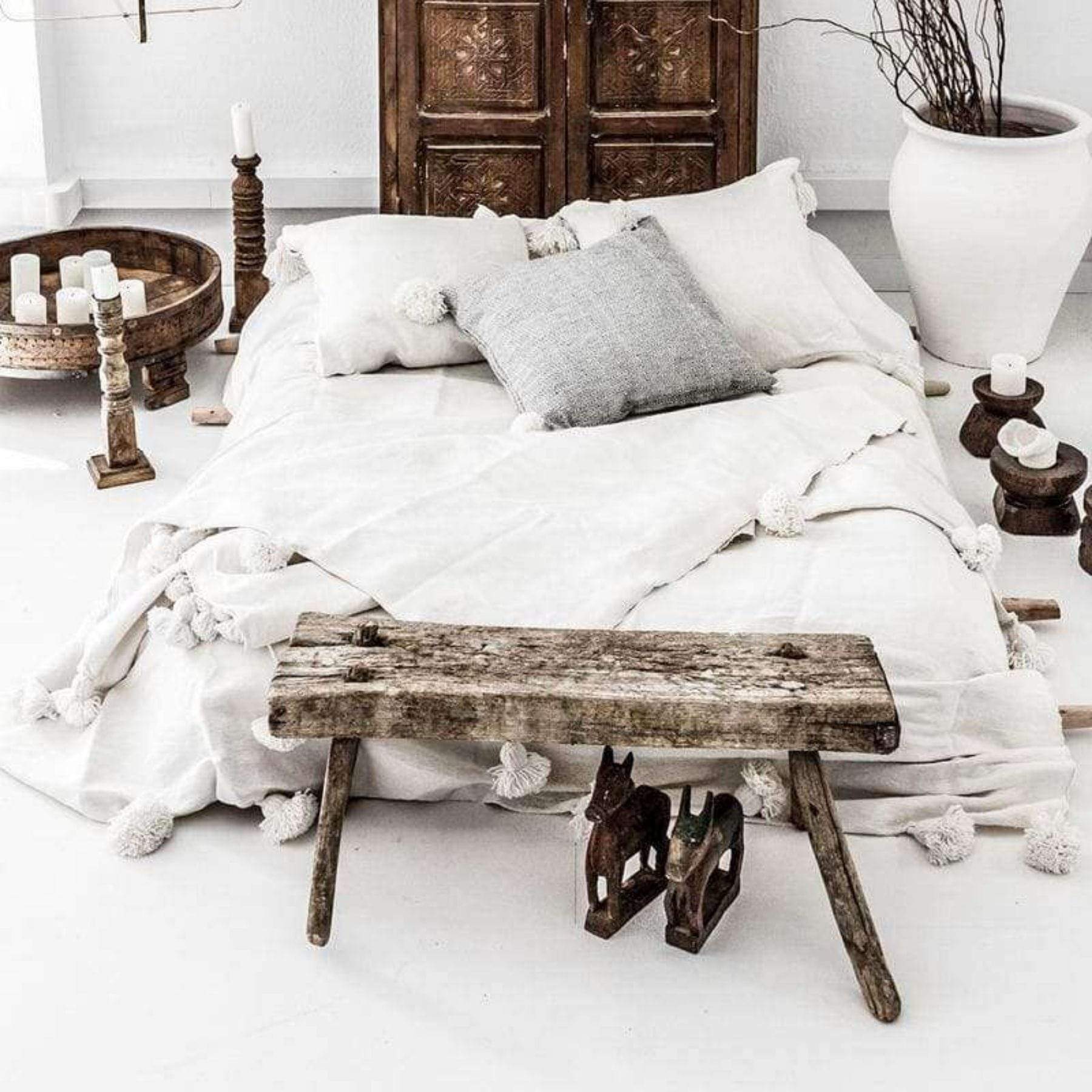 Zoco Home Decor/Textile PomPom Blanket | White
