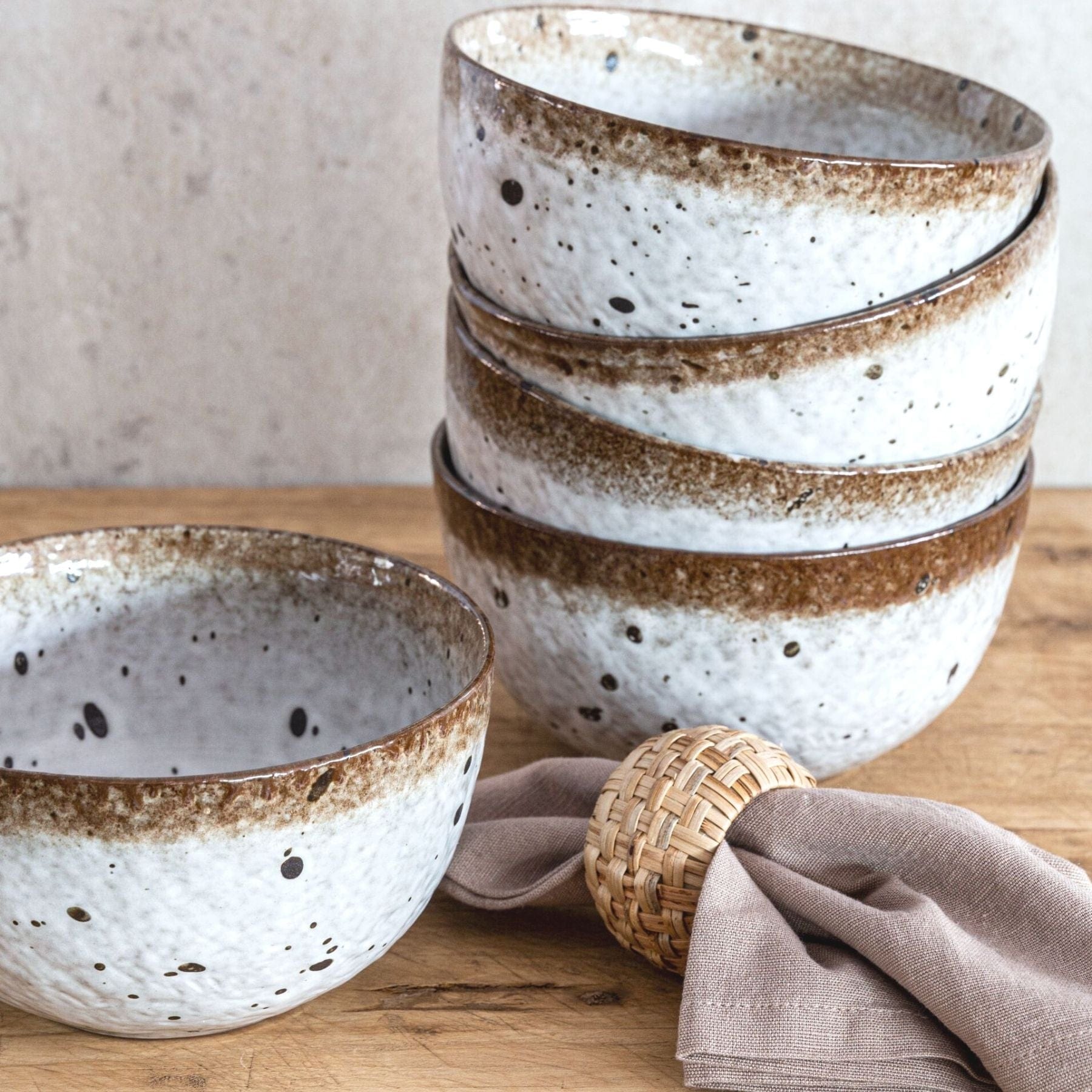 Zoco Home Decor/Kitchen Stoneware Bowl | White/Brown 15x8cm