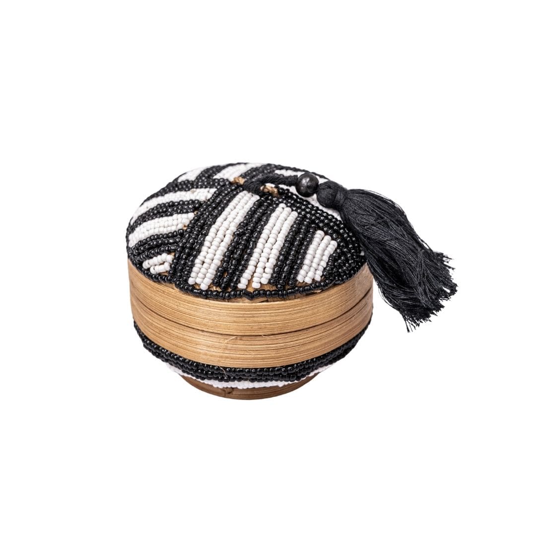 Zoco Home Decor/Accessories Suri Jewelry Beaded Basket | Black & White with Tassel