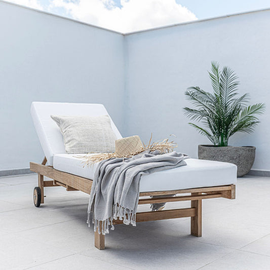 Zoco Home Outdoor/Sunbed Tulum Teak Sunbed | White