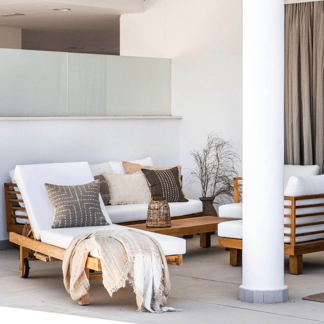 Zoco Home Outdoor/Sunbed Tulum Teak Sunbed | White