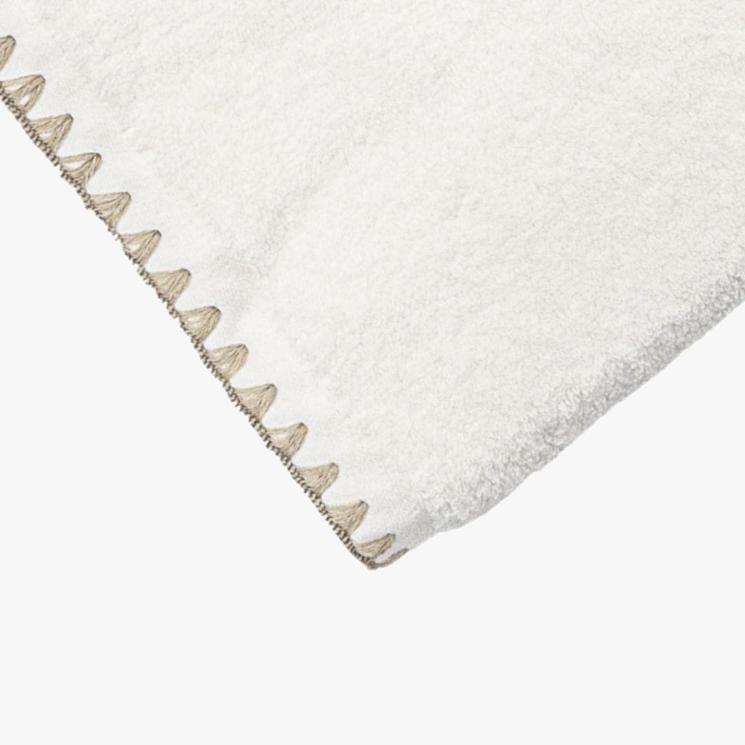 Zoco Home Decor/Textile/Towels Zen Towel | White
