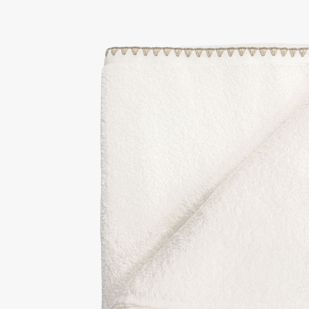 Zoco Home Decor/Textile/Towels Zen Towel | White