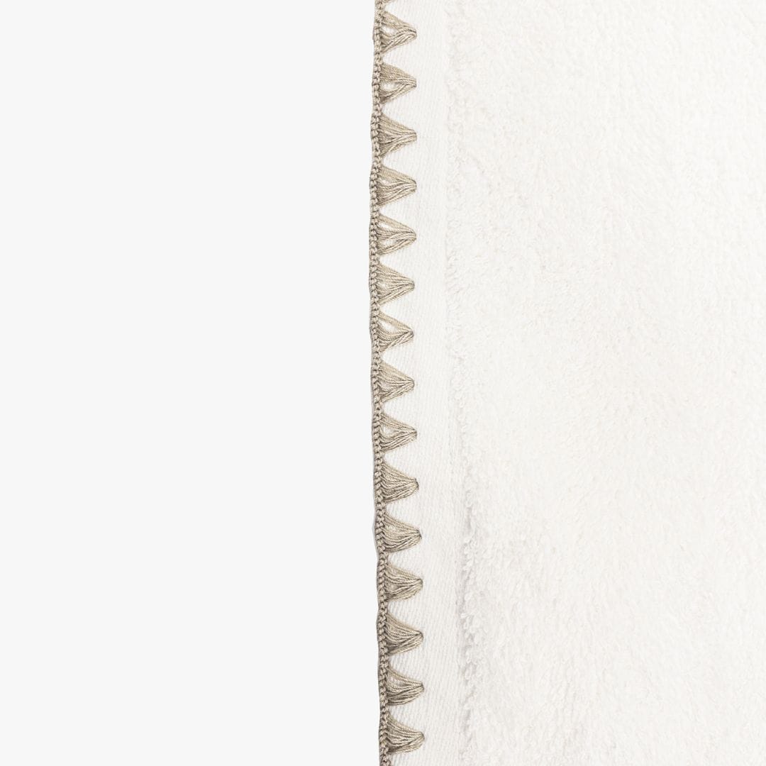 Zoco Home Decor/Textile/Towels Zen Towel | White
